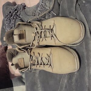 Men's timberland boots size 9.5